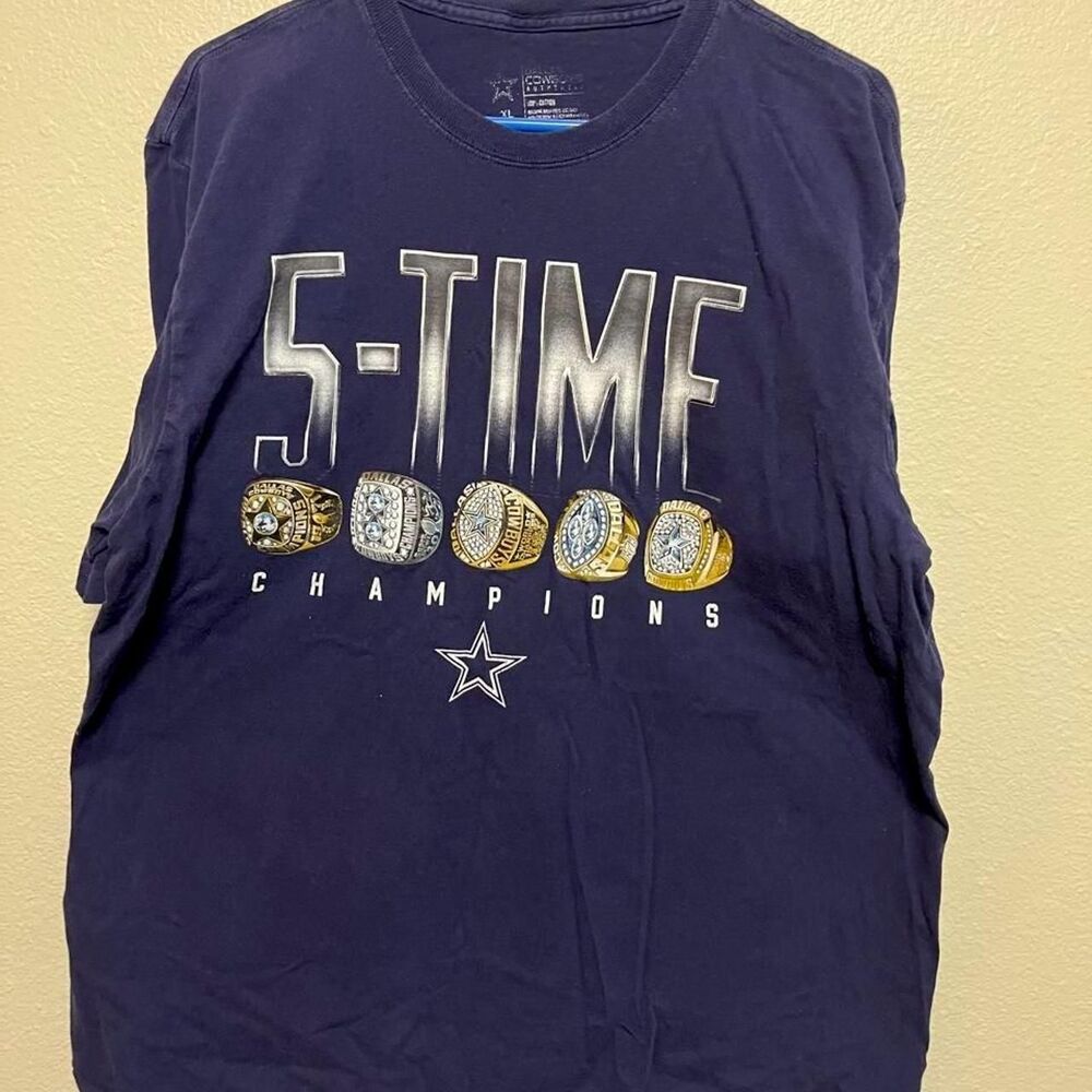 Nfl Women's Navy and Blue T-shirt